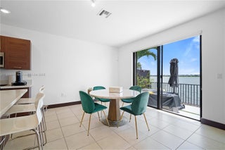 Photo of Listing #A11889987