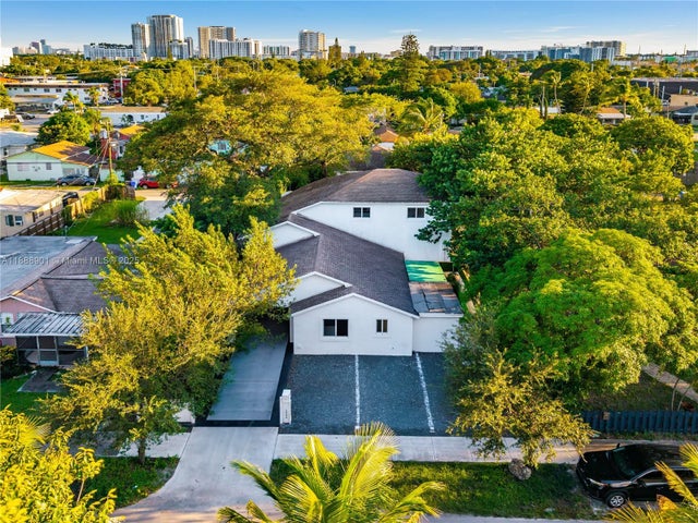 1 of 40 - 1922 Garfield St, Hollywood, FL