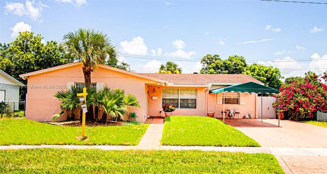 1 of 2 - 2270 Nw 196th Ter, Miami Gardens, FL