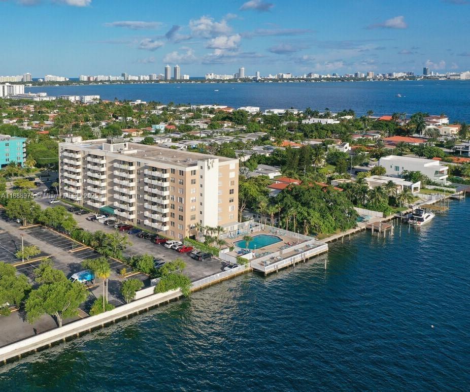 1455 N Treasure Dr 3c, North Bay Village