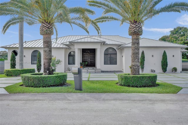 1 of 44 - 2600 Sw 128th Ct, Miami, FL