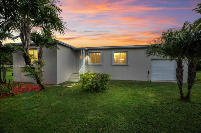 5 of 40 - 16530 Sw 232nd St, Miami, FL