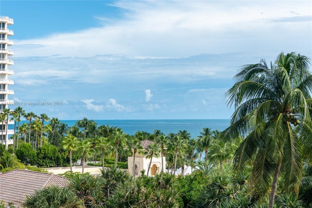 2 of 38 - 799 Crandon Blvd 607, Key Biscayne, FL