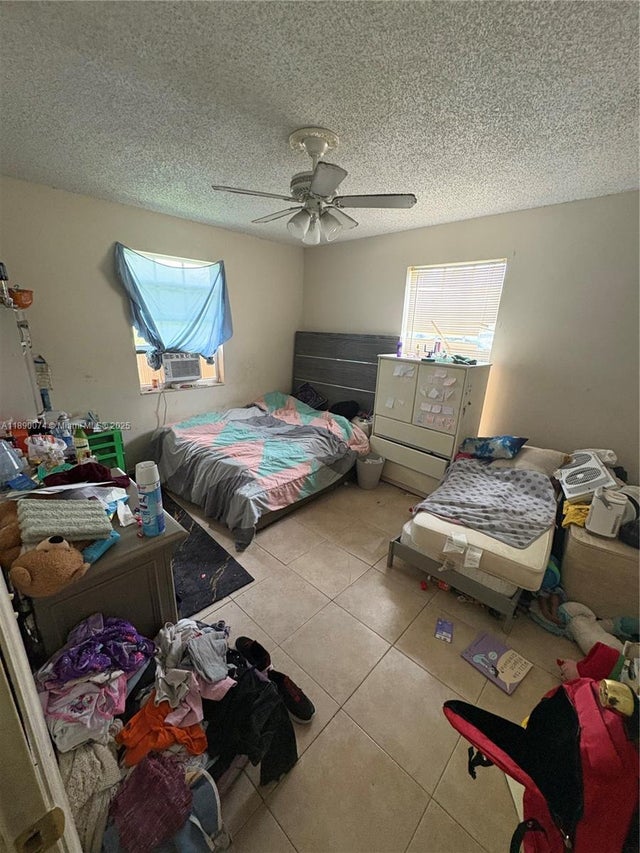 1 of 8 - 2837 Nw 6th Ct, Fort Lauderdale, FL