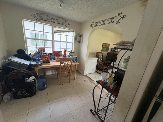 5 of 8 - 2837 Nw 6th Ct, Fort Lauderdale, FL