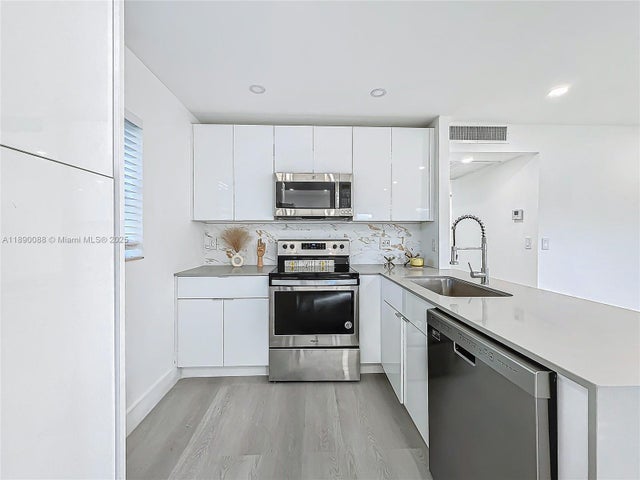 2 of 89 - 260 Monaco F F, Delray Beach, FL