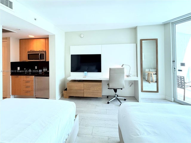 5 of 53 - 505 N Fort Lauderdale Beach Blvd 1915, Fort Lauderdale, FL