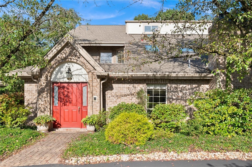 604 Essex Court, O'Hara