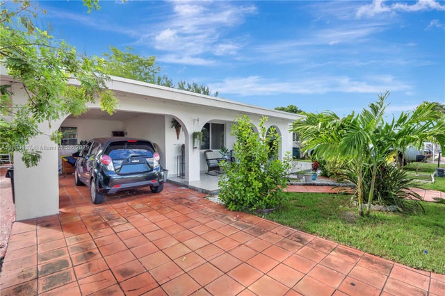 2 of 23 - 2580 Sw 69th Ave, Miami, FL