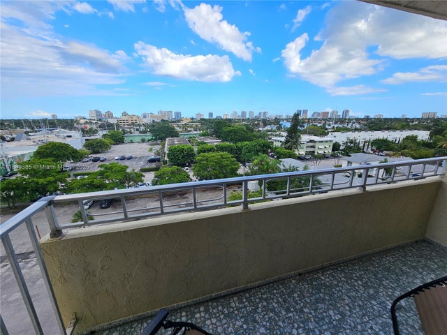 2 of 23 - 900 Ne 18th Ave 709, Fort Lauderdale, FL
