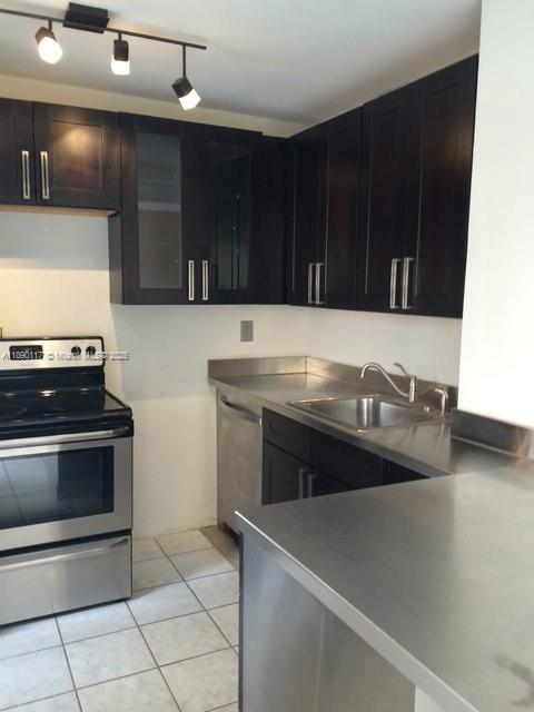 1 of 15 - 6444 Collins Ave A4, Miami Beach, FL