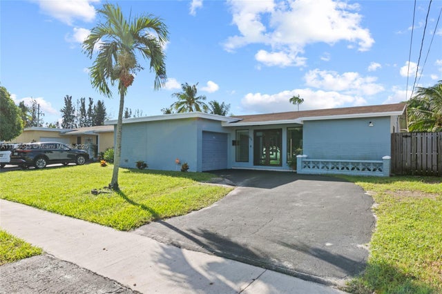 3 of 30 - 7070 Nw 21st St, Sunrise, FL