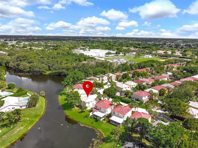 2 of 51 - 8713 Nw 6th Ct, Coral Springs, FL
