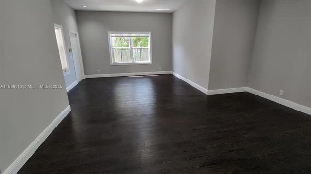 2 of 37 - 675 Maplewood Ct, Weston, FL