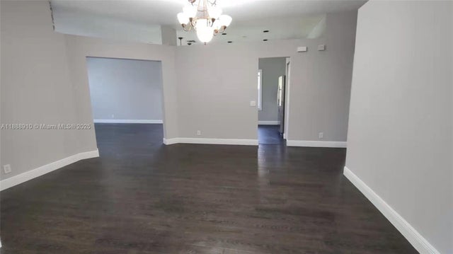 5 of 37 - 675 Maplewood Ct, Weston, FL