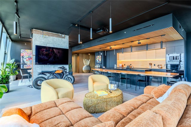 4 of 44 - 1451 Brickell Ave 3903, Miami, FL