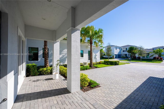 5 of 98 - 13402 Artisan Cir, Palm Beach Gardens, FL