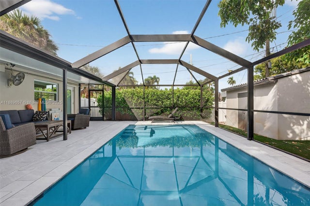 1 of 33 - 839 Sw 16th St, Fort Lauderdale, FL