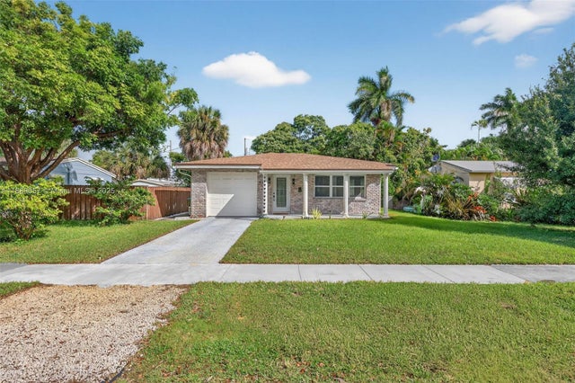 3 of 33 - 839 Sw 16th St, Fort Lauderdale, FL