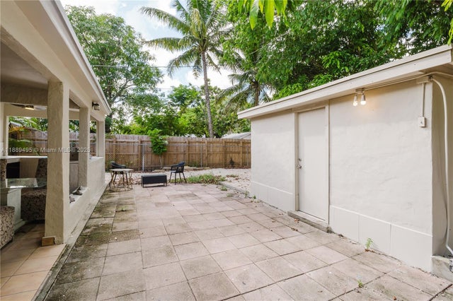 5 of 33 - 1007 Nw 120th St, North Miami, FL