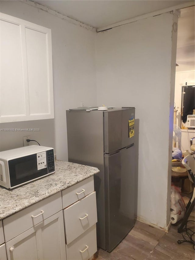 2 of 16 - 1603 Roseland, Sebring, FL