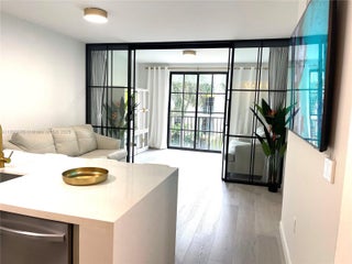 Photo of Listing #A11890076