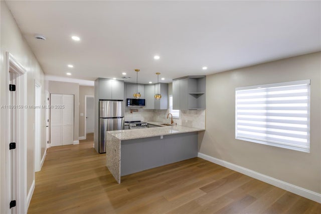 2 of 31 - 1852 Nw 85th St, Miami, FL