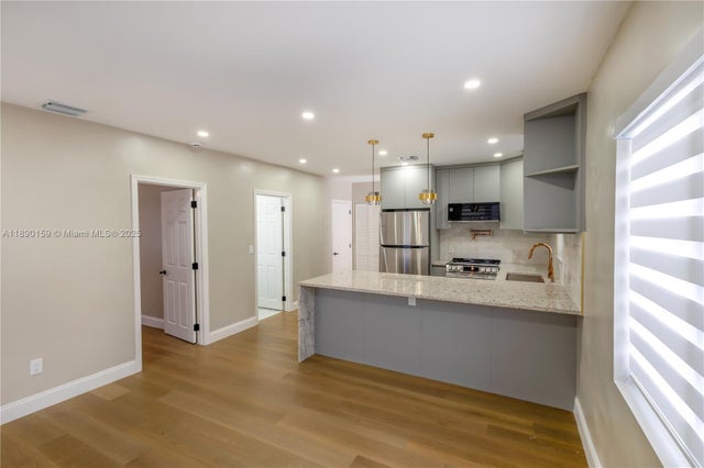 3 of 31 - 1852 Nw 85th St, Miami, FL