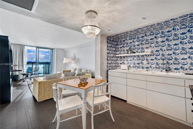 5 of 14 - 1100 West Ave 514, Miami Beach, FL