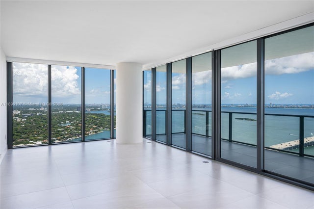 3 of 35 - 3131 Ne 7th Ave 4706, Miami, FL
