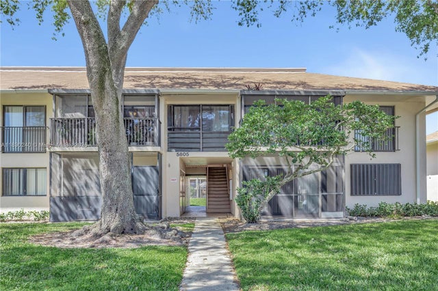 1 of 39 - 5805 Washington St 17, Hollywood, FL