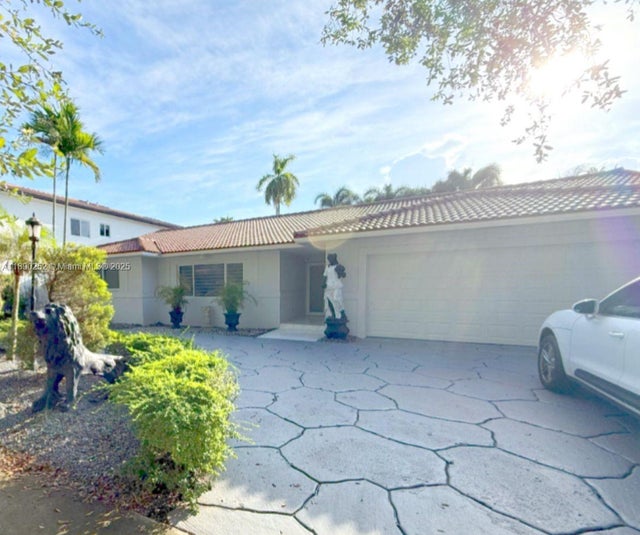 2 of 30 - 16841 Nw 80th Ct, Miami Lakes, FL