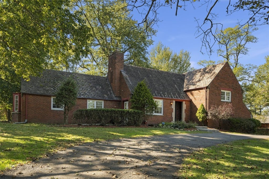 26 Churchill Road, Churchill Boro