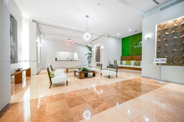 4 of 25 - 9055 Sw 73rd Ct 1703, Miami, FL