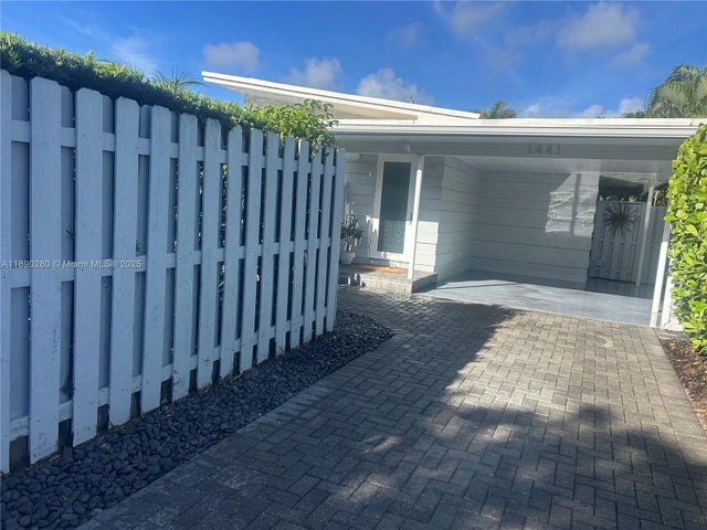1 of 5 - 1441 Ne 17th Way, Fort Lauderdale, FL