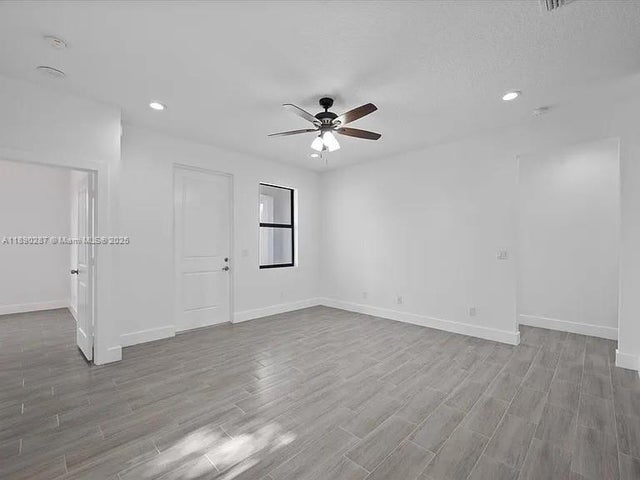 5 of 13 - 141 W 16th St, Riviera Beach, FL