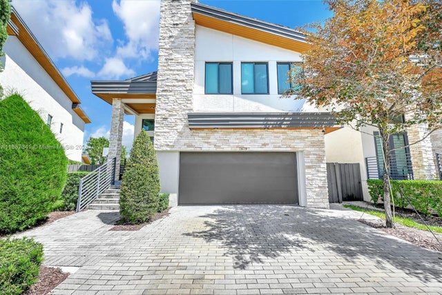 2 of 47 - 7679 Nw 103rd Ct, Doral, FL