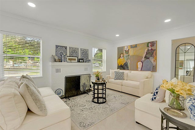 3 of 31 - 139 Sw 21st Way, Fort Lauderdale, FL