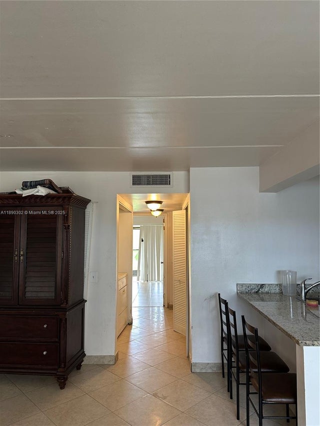 2 of 20 - 805 Meadows Cir 805, Boynton Beach, FL