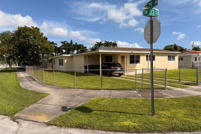 2 of 21 - 7875 Sw 33rd Ter, Miami, FL
