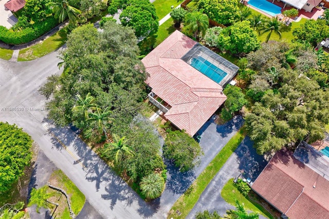 1 of 32 - 9700 Sw 146th St, Miami, FL