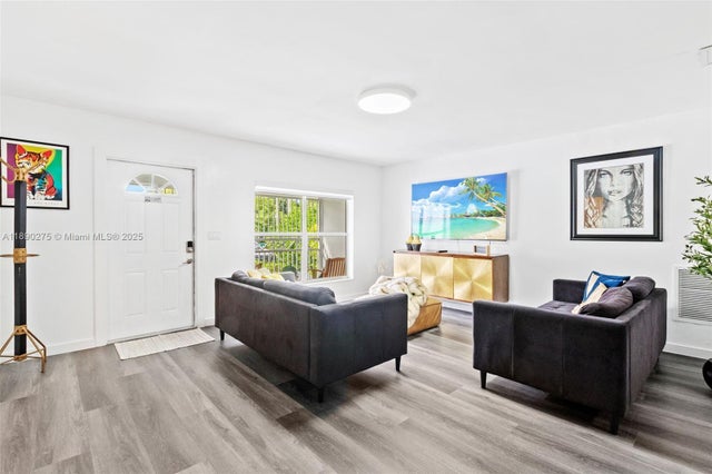 3 of 40 - 6355 Sw 30th St, Miami, FL