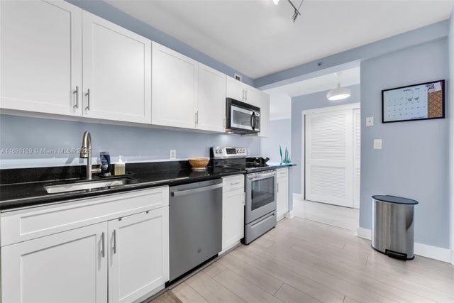 2 of 29 - 401 69th St 1606, Miami Beach, FL