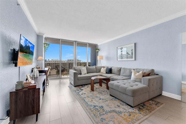 4 of 29 - 401 69th St 1606, Miami Beach, FL