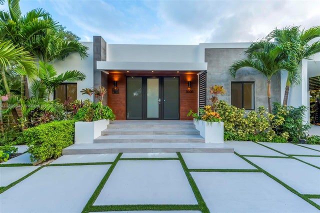 2 of 84 - 3000 Sw 20th St, Miami, FL