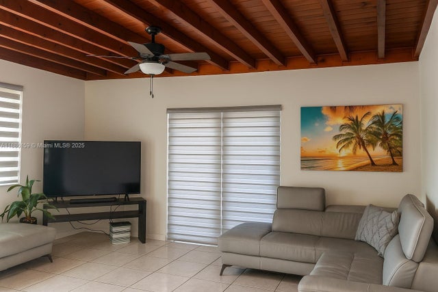 4 of 13 - 255 Central Blvd, Miami, FL