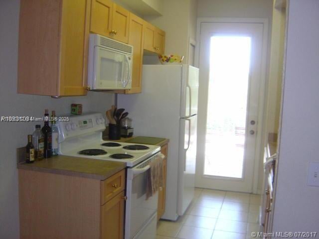 2 of 14 - 11019 Legacy Ln 204, Palm Beach Gardens, FL