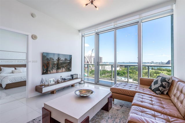 4 of 32 - 888 Biscayne Blvd 1210, Miami, FL