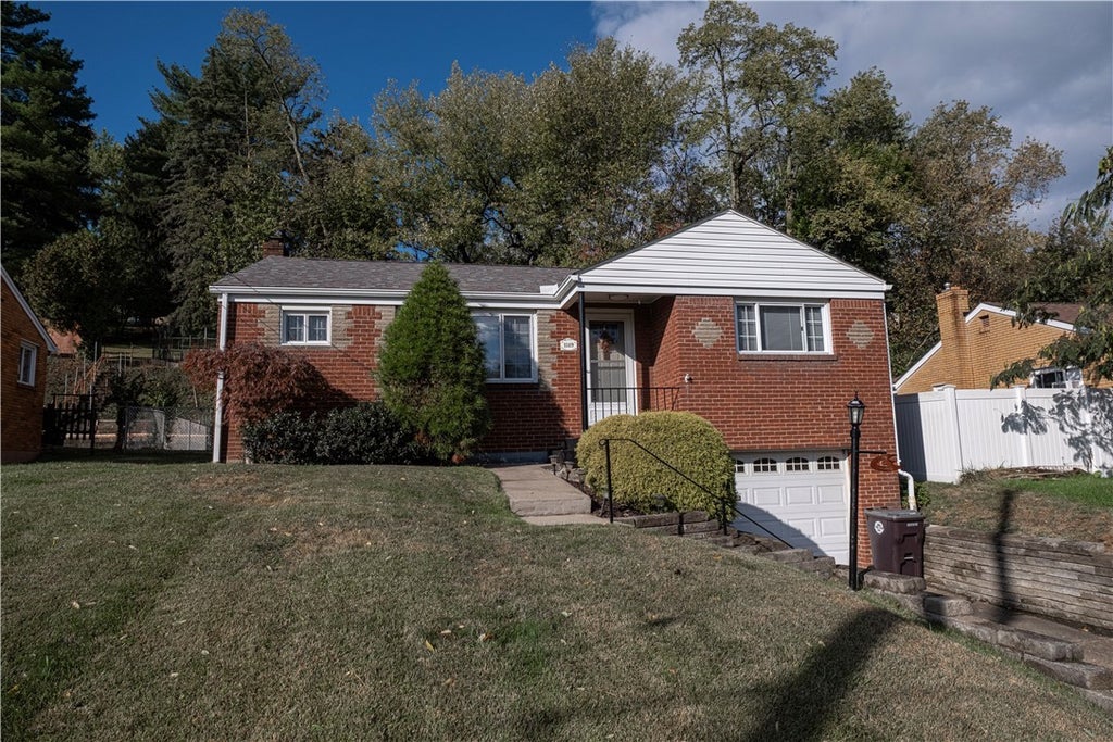 1149 Michael Drive, Baldwin Boro