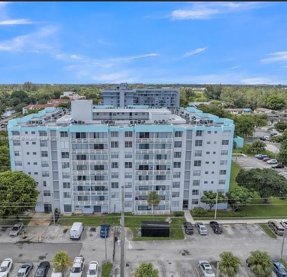 1 of 9 - 15600 Nw 7th Ave 515, Miami, FL